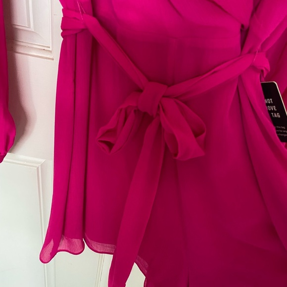 EXPRESS Romper Bright Pink Fuschia NWT Large - Picture 7 of 7